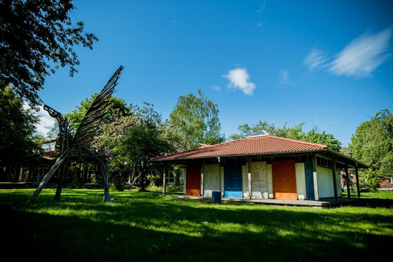 Miedzynarodowy Dom Spotkan Mlodziezy W Oswiecimiu Exterior foto